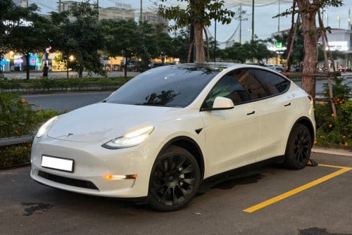 2020 Tesl Model Y Daul Motor Long range ម្ចាស់ដើម