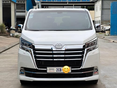 2023 GRANVIA Premium VIP សុីនមួយជុំ 14700 Km