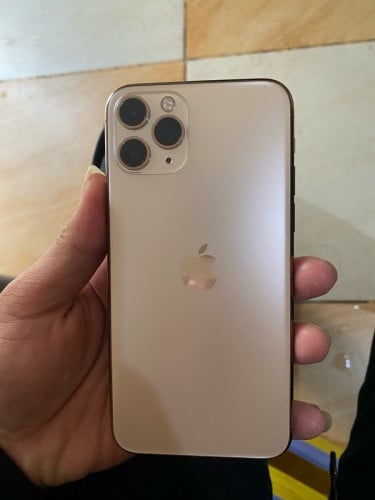 iPhone 11 Pro 512G សាណំ