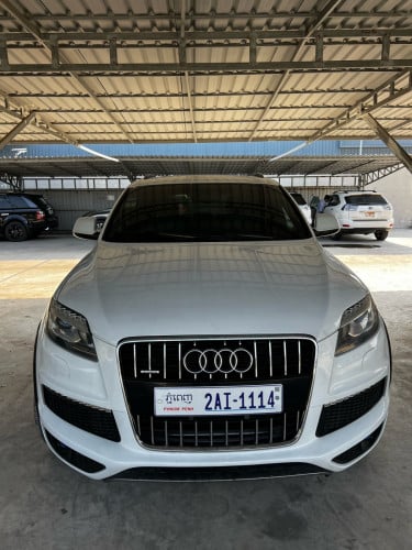 Audi Q7 Year2013 Gasoline