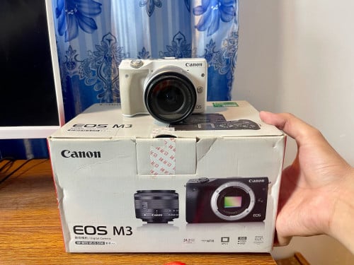 Canon M3