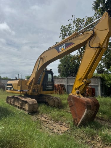 Excavator 320 for rent