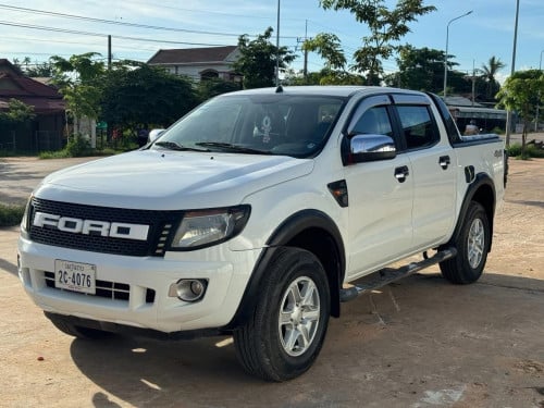 Ford Xlt 013 25500$ អូតូប៉ុងពី