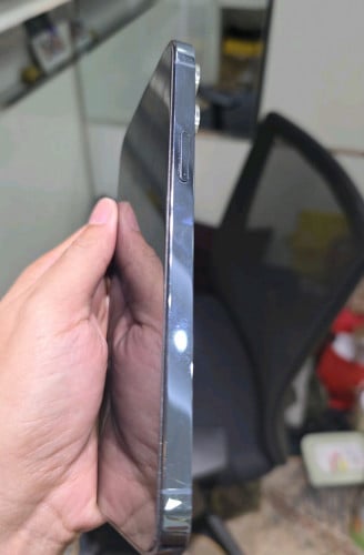 Iphone 13pro max new 99% battery 83%