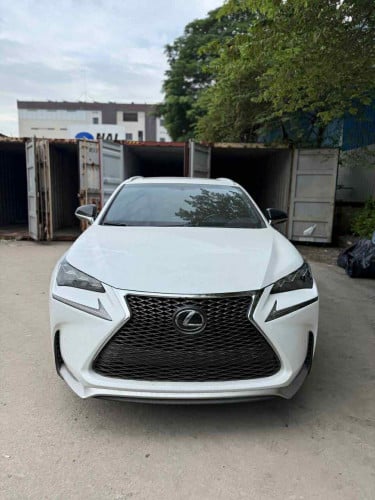 Lexus Nx200t 2016 F-Sport ក្នុងក្រហម មេឡាន ថ្មីណាស់