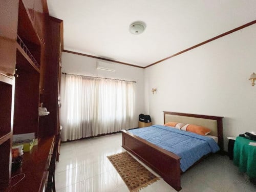 SWIMMING POOL VILLA FOR RENT IN TUOL KORK AREA