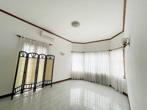 SWIMMING POOL VILLA FOR RENT IN TUOL KORK AREA