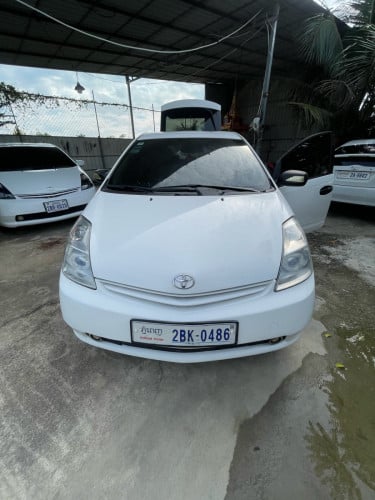 Toyota Prius 05 full