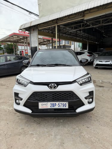 TOYOTA RAIZE 2022 Full Option ដំបូលខ្មៅ ស្កុត១ជុំ សោរ២ ម្ចាស់ដើម