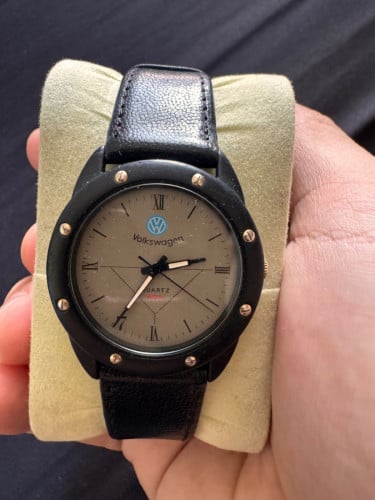 Volkswagen watch vintage