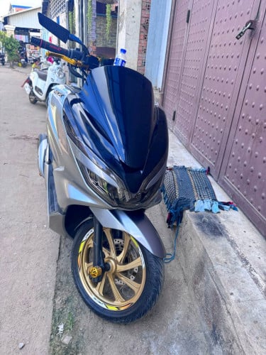 ម៉ូតូលក់អត់សូវបានជិះ