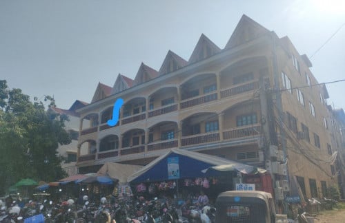 ផ្ទះល្វែងសំរាប់លក់ឫជួល