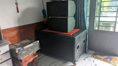 បាស់លក់