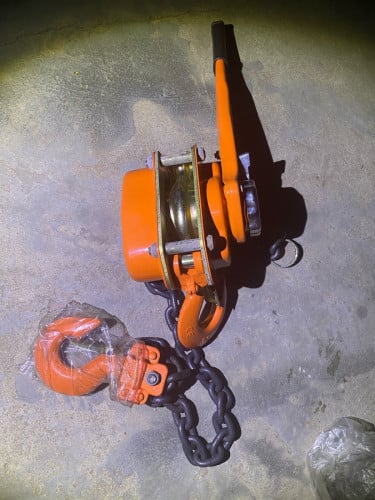 កៅឡាក់3តោនថ្មី លក់150$