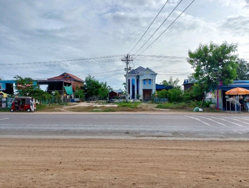 ក្រុងពោធិ៍សាត់ ផ្ទះលក់ជាប់ផ្លូវជាតិលេខ5