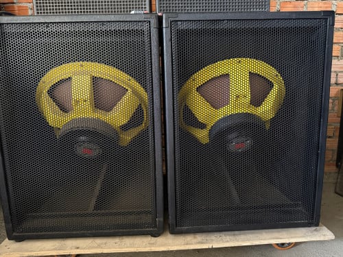 លក់សាប់ 5តឹក ក100 អុបាល័រ ម៉ាក JQ នៅស្អាតនៅសុីន លក់មួយគូរ 220$