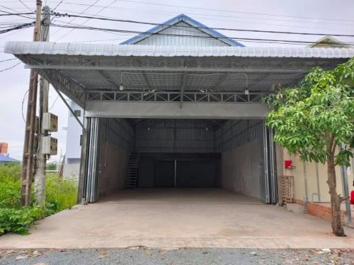 ឃ្លាំងជួល​  ទីតាំង​ ក្រោយផ្សារឃ្លាំងរំសេវថ្មី​ ជិត​ Aeon 2