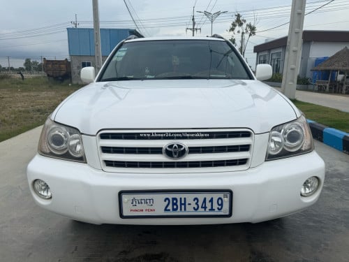 ចង់លក់Highlander 2002 ប៉ុង1 full ទឹកថ្នាំសុីន មួយជុំទាំងកាង17900$