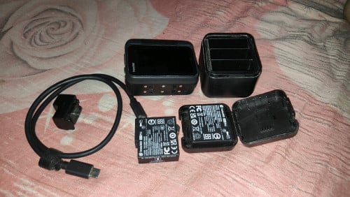 លក់ insta 360 Ace pro