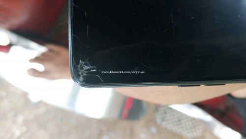 លក់ប្រញាប់លុយ(OPPO RENO 8Z 5G)បែកខាងលើ