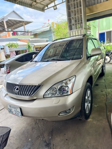 330 ឆ្នាំ 2005 ប៉ុង២ ថ្មីដាច់ ម្ចាស់ដើម ឡានជឹះផ្ទាល់