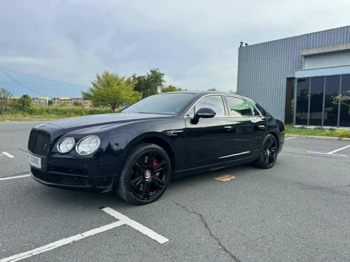 Bentley flying spur 2015 លក់ 49500$ ចង់បង់រំលោះក៏បាន
