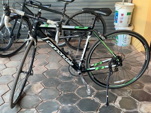 Cannondale CAAD8 road bike