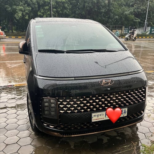 Hyundai Staria 2022 7កៅអីVIP ម្ចាស់ដើម