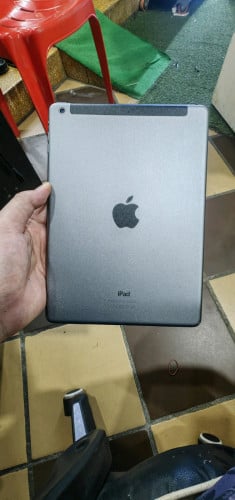iPad Air 128g Sim+WiFi