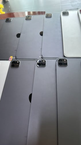 iPad  pro  11  M1   128g /256g  Wi-Fi  549$    569$