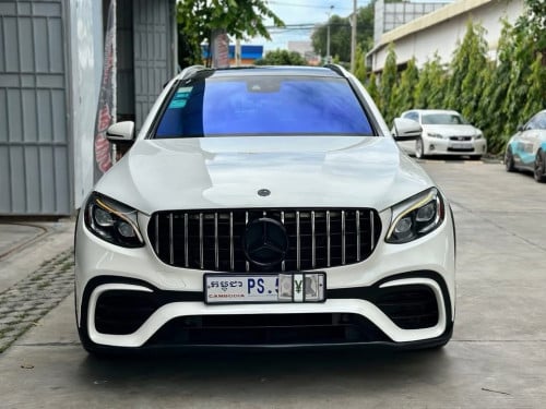 Mercedes GLC 300 2016 up 2021ធានាជូនឡានអត់បុកអត់ប៉ះ ឡានស្អាត
