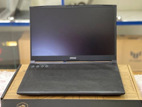 Katana 17HX B14WGK i7-14650HX 16G M2 1TB RTX5070 8GB 17.3" 2.5K 240Hz New=1499$