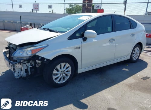 Prius 2013 Opt3 Plug-In ស