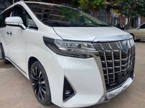 TOYOTA ALPHARD 2018 lounge auto3 Full options