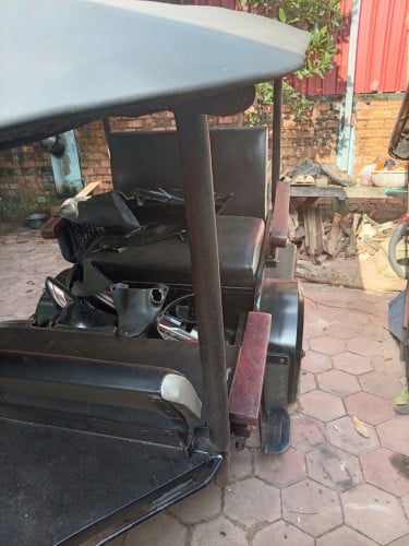 លក់រឺម៉ក កង់ឡានទំពក់រឹង ស្អាតល្អ