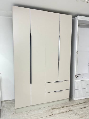 ទូរខោអាវ