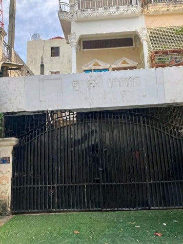 ផ្ទះជួល ក្រោយពេទ្យលោកសង្ឃ