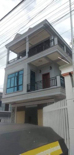 ផ្ទះសម្រាប់ជួល ៧បន្ទប់