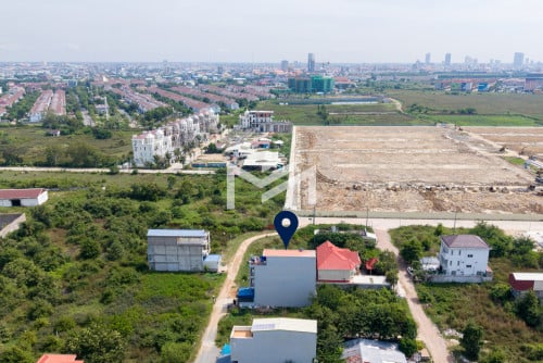 ដីសម្រាប់លក់ជិតផ្សារ Aeon 2-Land For Sale near Aeon 2 📍