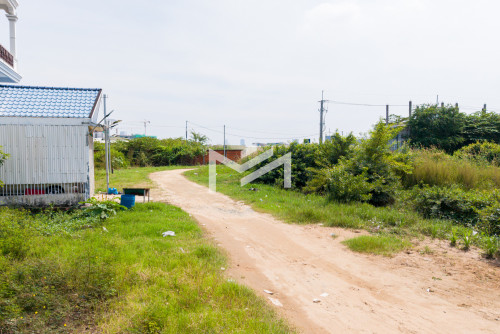 ដីសម្រាប់លក់ជិតផ្សារ Aeon 2-Land For Sale near Aeon 2 📍