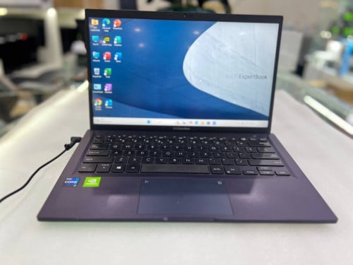 លក់កុំព្យូទ័រមួយទឹក​ Asus Core i7-11th VGA 2G ដាច់