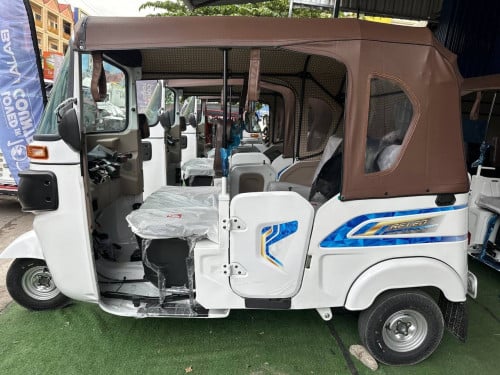 បាចាច អរអុី LEDឆ្នាំ 2026  ថែមស្លាកលេខ នឹង ឥវ៉ាន់ ជាង 10 មុខ