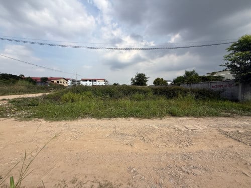 ដីកែងលក់នៅជិតបុរីOrkid’eពោធិ៍ចិនតុង