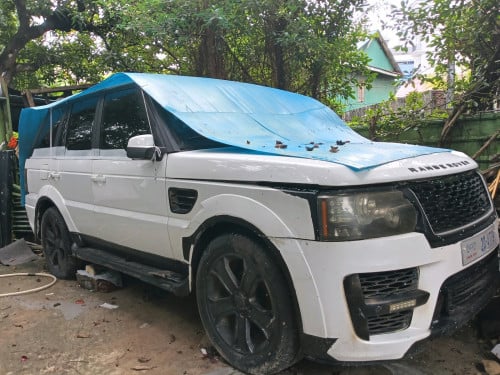 លក់Range ម៉ាសុីន Prado 4700$