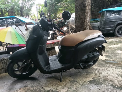 ម៉ូតូលក់ ដូចរូប