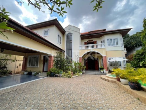 🏡 单栋别墅出租 - 金边 Toul Kork（Boek Kak 2 区）