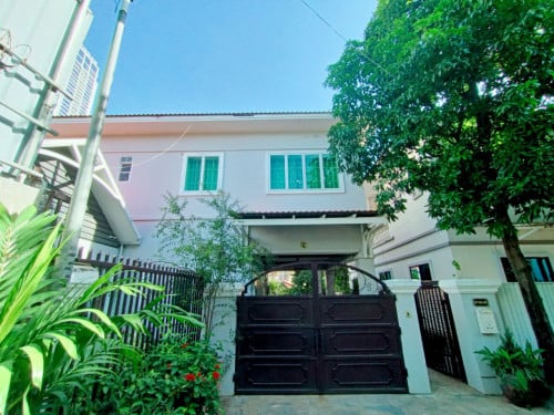 🏡Single-Villa For Rent Price: 1,500$ Nego at 6A Chroy Changva