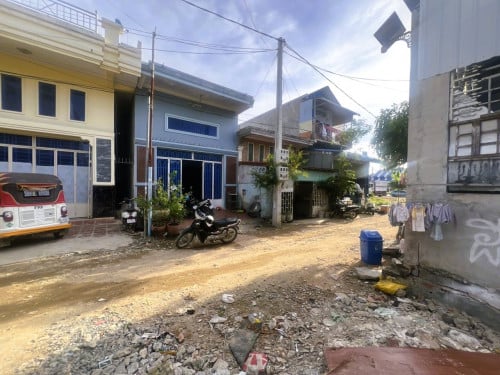 ๐ฆHouse Available for Urgent Sale at a Special Price (Negotiable).