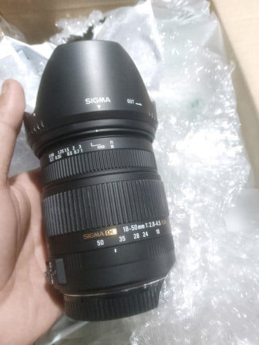 លក់ឡេន Wide មួយទឹកស្រុកក្រៅ Sigma DC 18-50mm F2.8-4.5 OS មាន Stebilizer