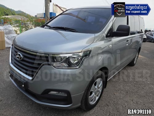 2019 Hyundai The New Grand Starex 4WD 12 Seats តម្លៃនាំចូលសរុប $27,709